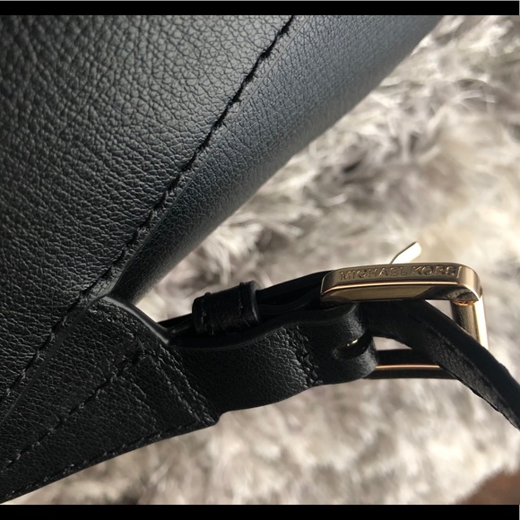 Michael Kors Riving Backpack - Picture 6 of 7